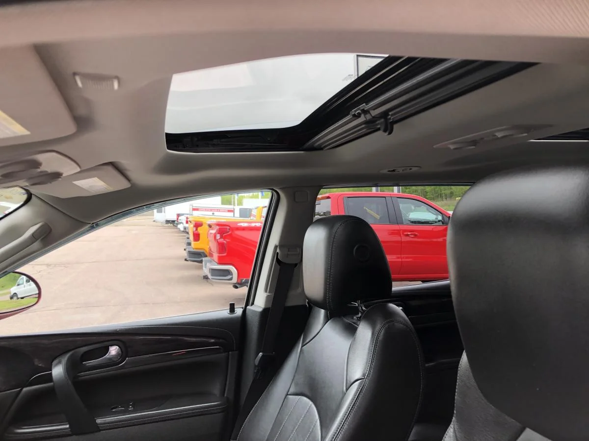 Used 2017 Red Buick AWD 4dr Premium image 12