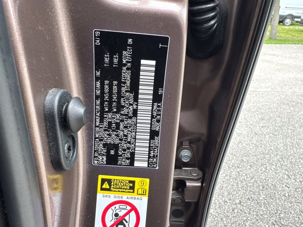 Used 2019 Brown Toyota XLE image 14
