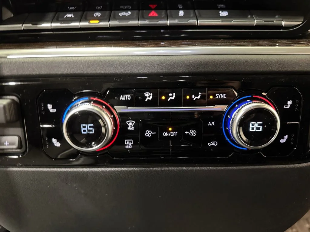 New 2026 Sterling Metallic GMC Elevation image 13