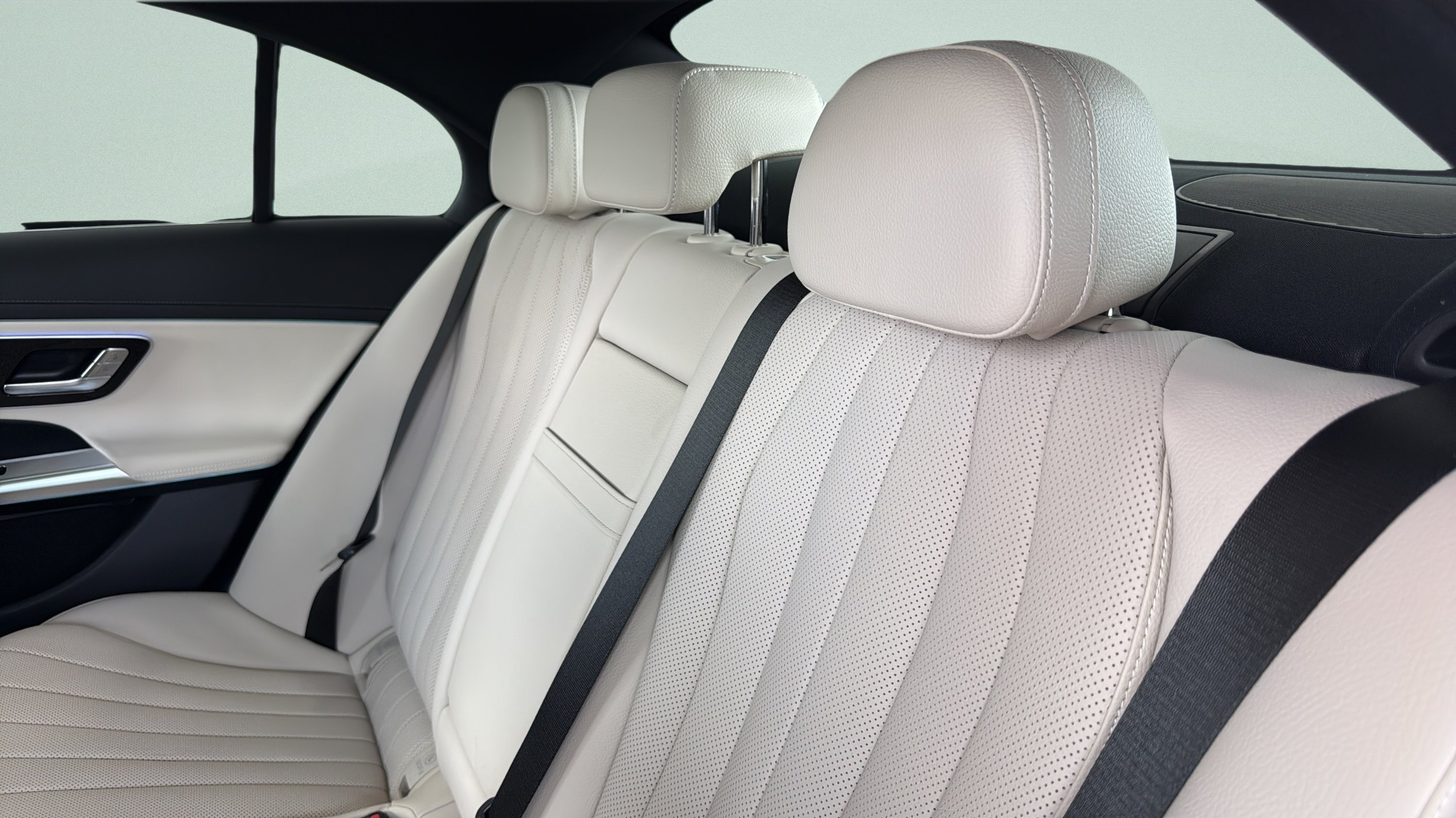 New 2026 Graphite Grey Metallic Mercedes-Benz E 450 image 22