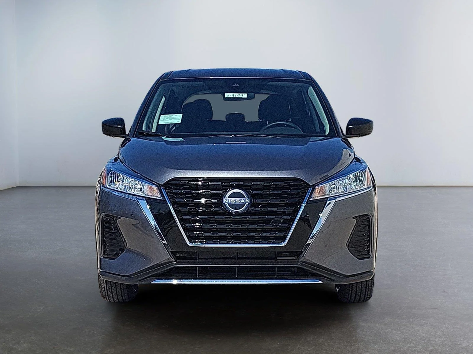 Certified Used 2025 Gun Metallic Nissan S image 8