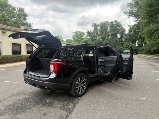 Certified Used 2023 Black Metallic Ford ST-Line image 33