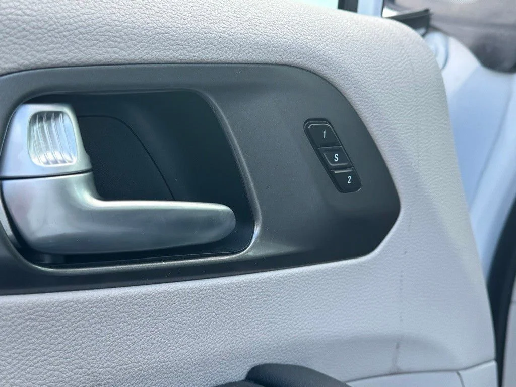 2024 Chrysler Pacifica Touring L - Photo 18