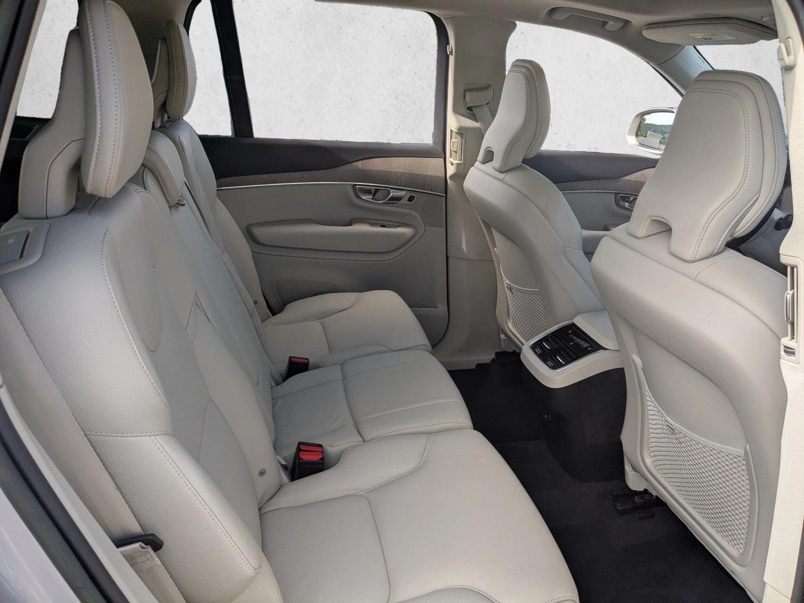 Used 2023 Silver Dawn Metallic Volvo Plus image 23