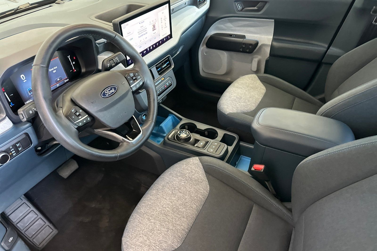 Used 2025 Gray Ford XLT image 9