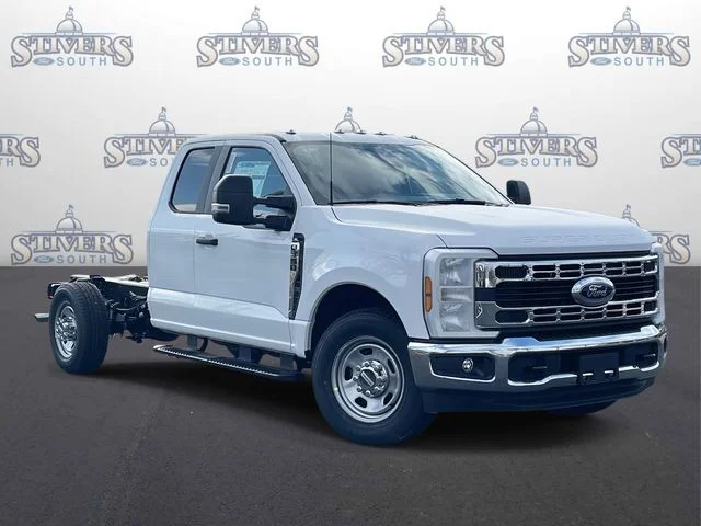 2026 Ford F-Series Sd F350 4X2S/CCCSR