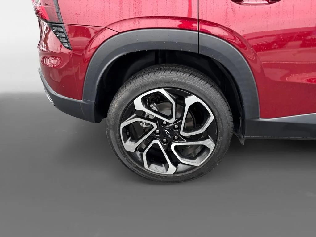 Used 2024 Crimson Metallic Chevrolet 2RS image 10