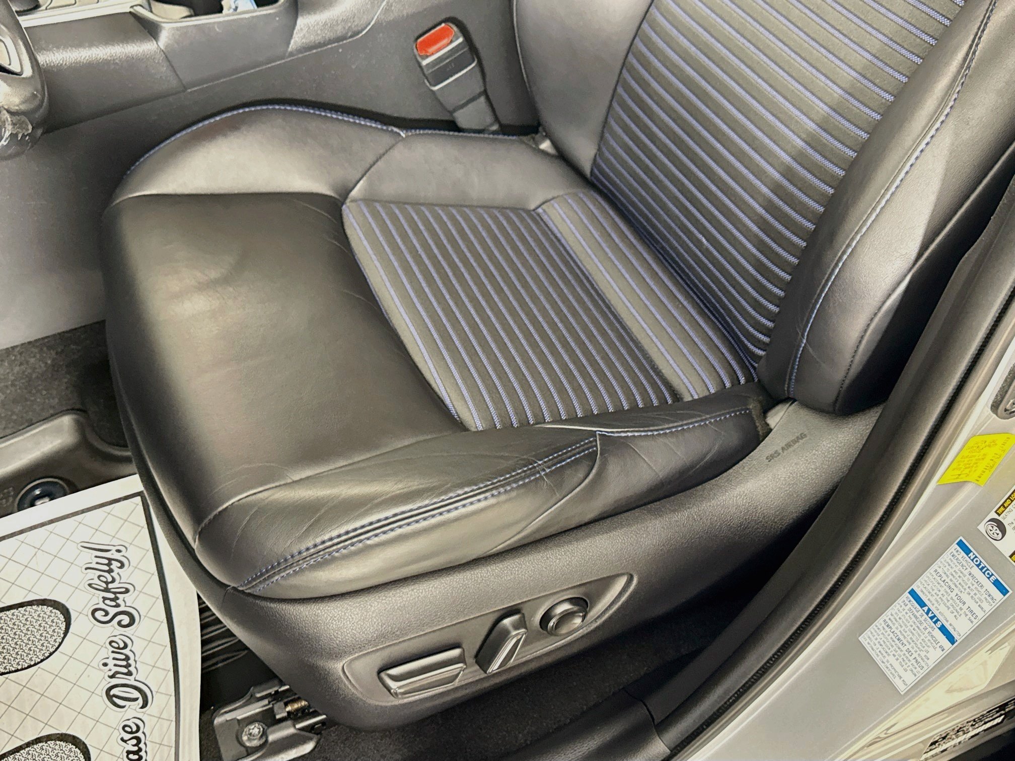 Used 2019 Silver Sky Metallic w/Black Roof Toyota Hybrid XSE image 19