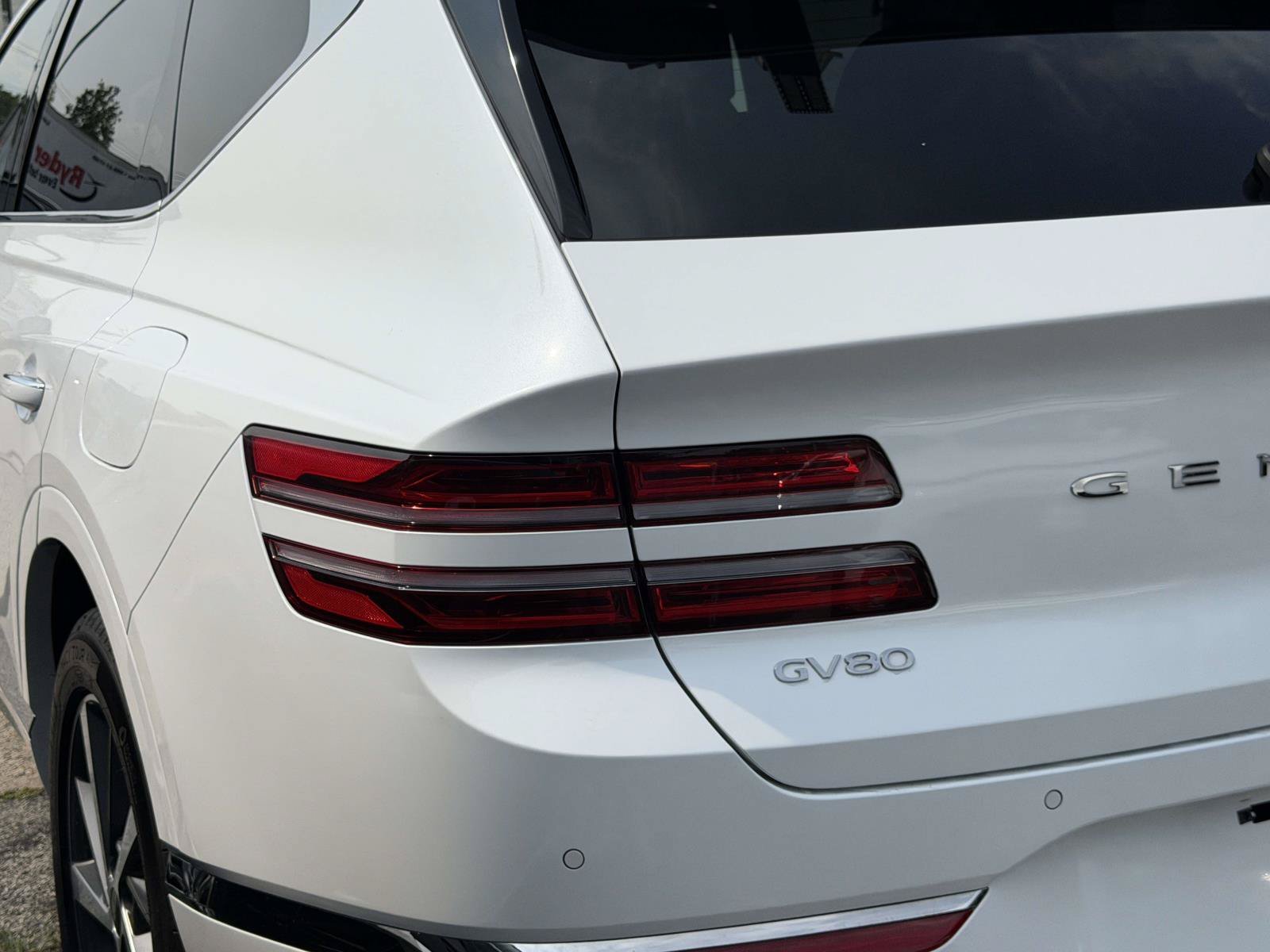 Used 2025 Uyuni White Genesis 3.5T Advanced image 9