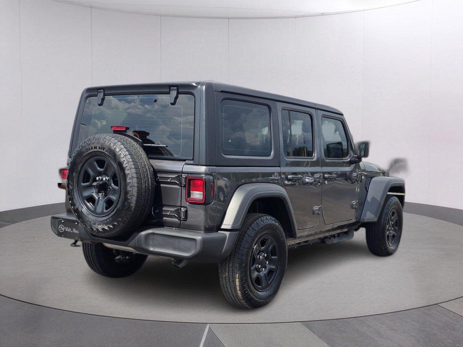 Used 2026 Granite Crystal Metallic Clearcoat Jeep Sport image 5