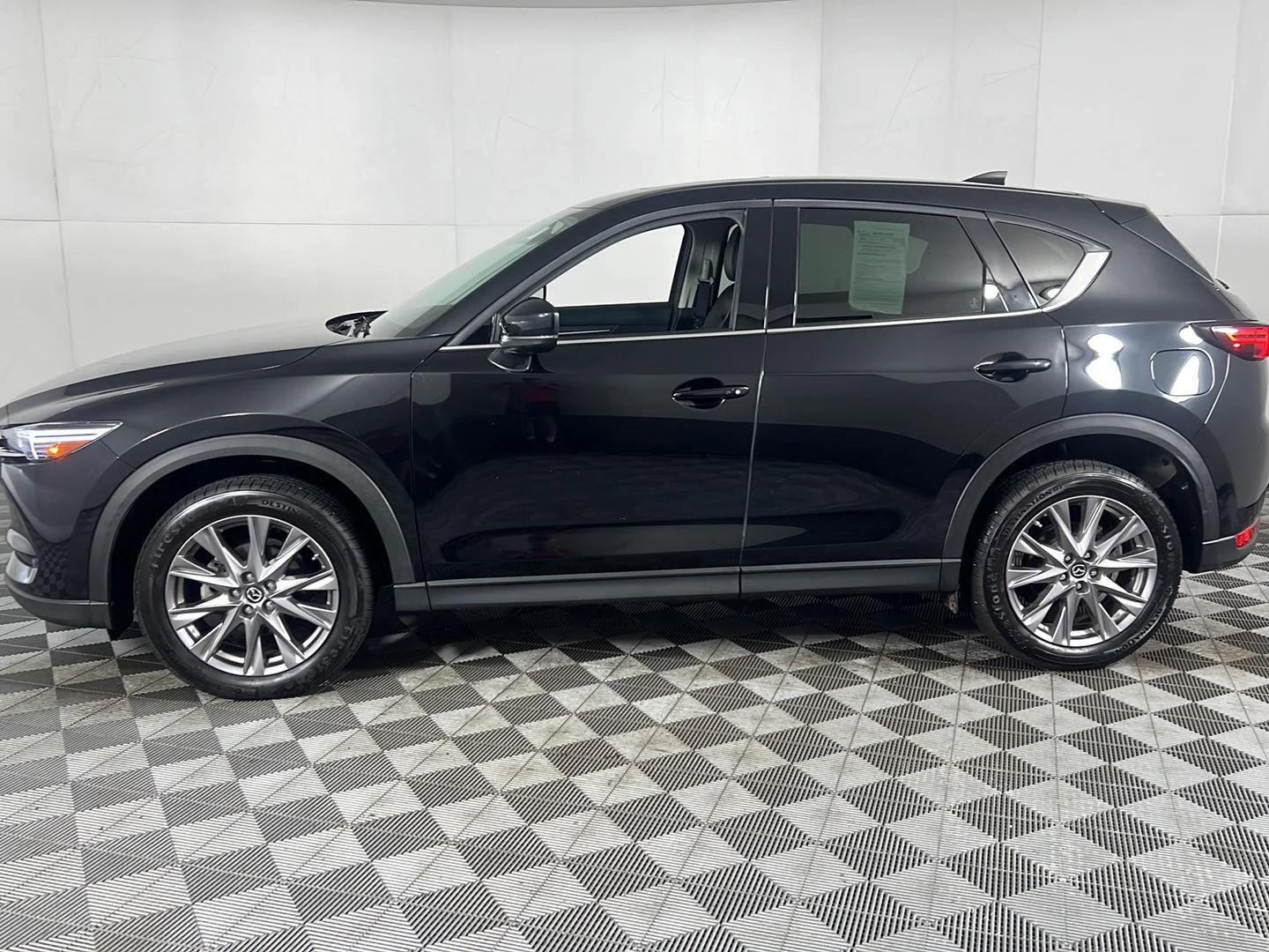 Used 2019 Jet Black Mica Mazda Grand Touring image 16