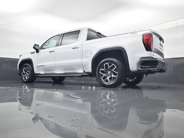 2023 GMC Sierra 1500 SLT - Photo 27