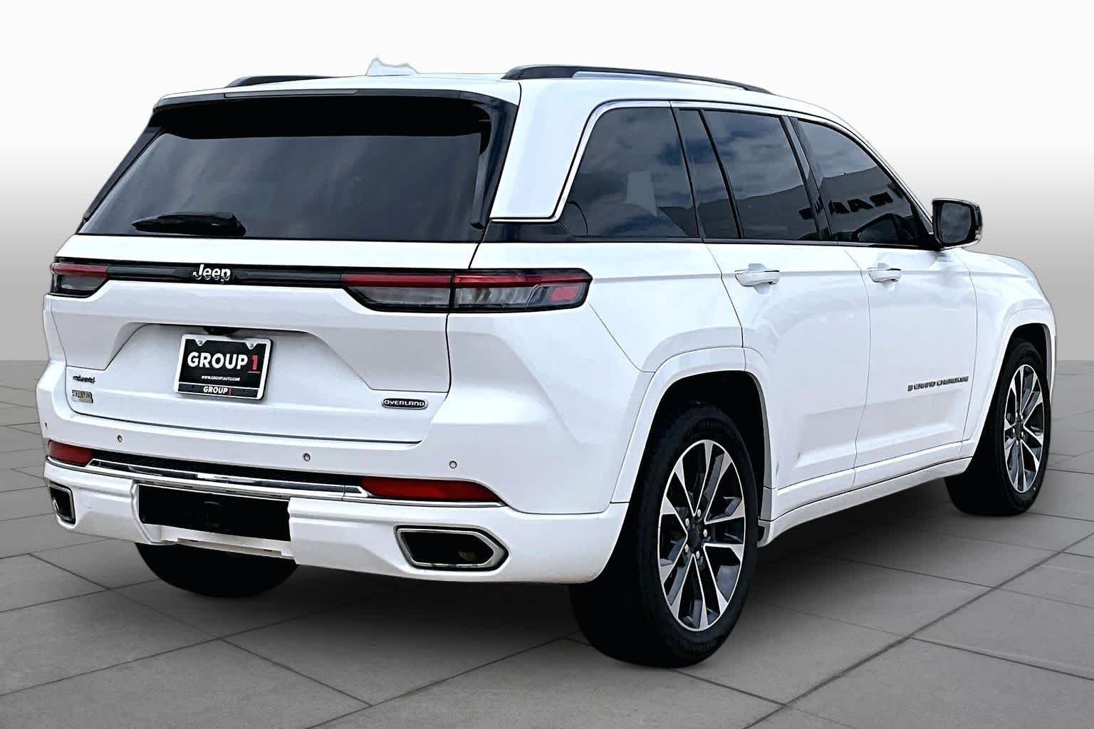 Used 2022 Bright White Clearcoat Jeep Overland image 14