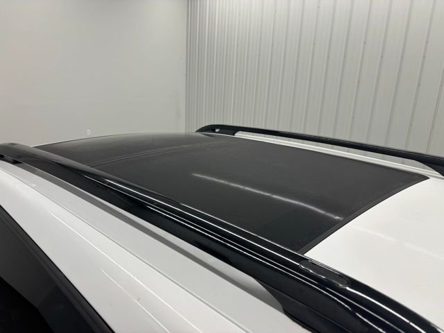 Used 2016 White Jeep Limited image 7