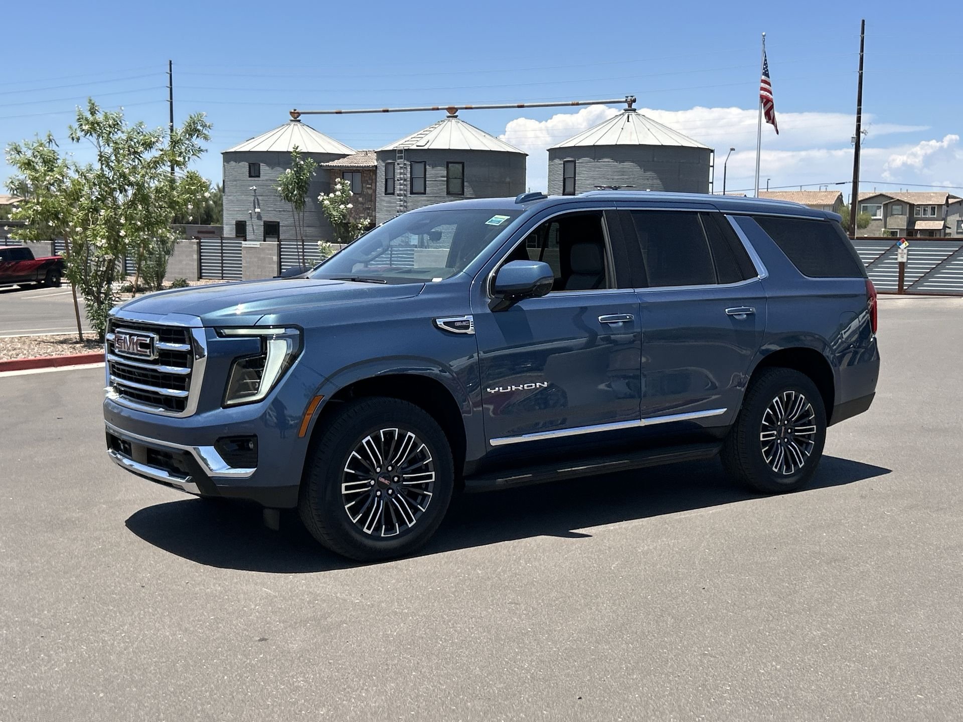 New 2026 Downpour Metallic GMC Elevation image 28