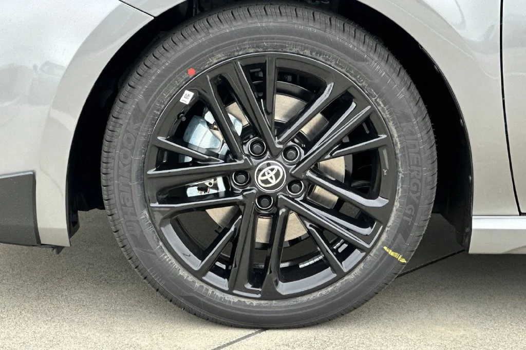 New 2026 Heavy Metal <sup>1</sup> Toyota  SE image 13