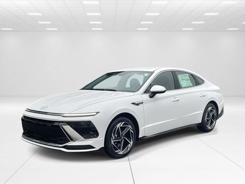 New 2026 White Hyundai SEL Sport image 3
