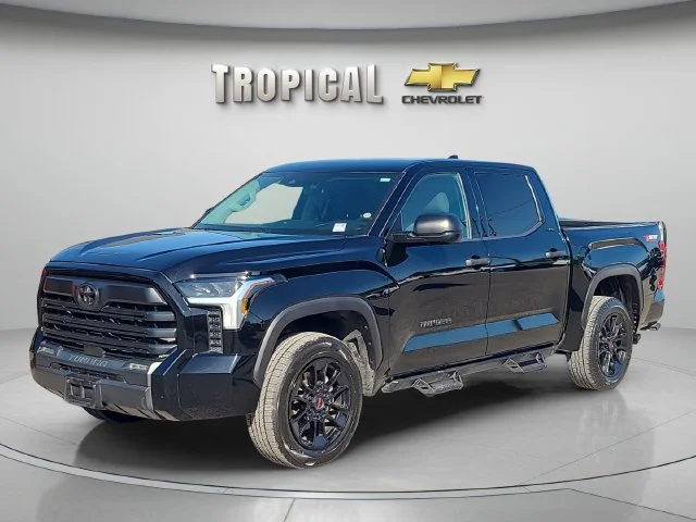 2023 Toyota Tundra 4WD SR5