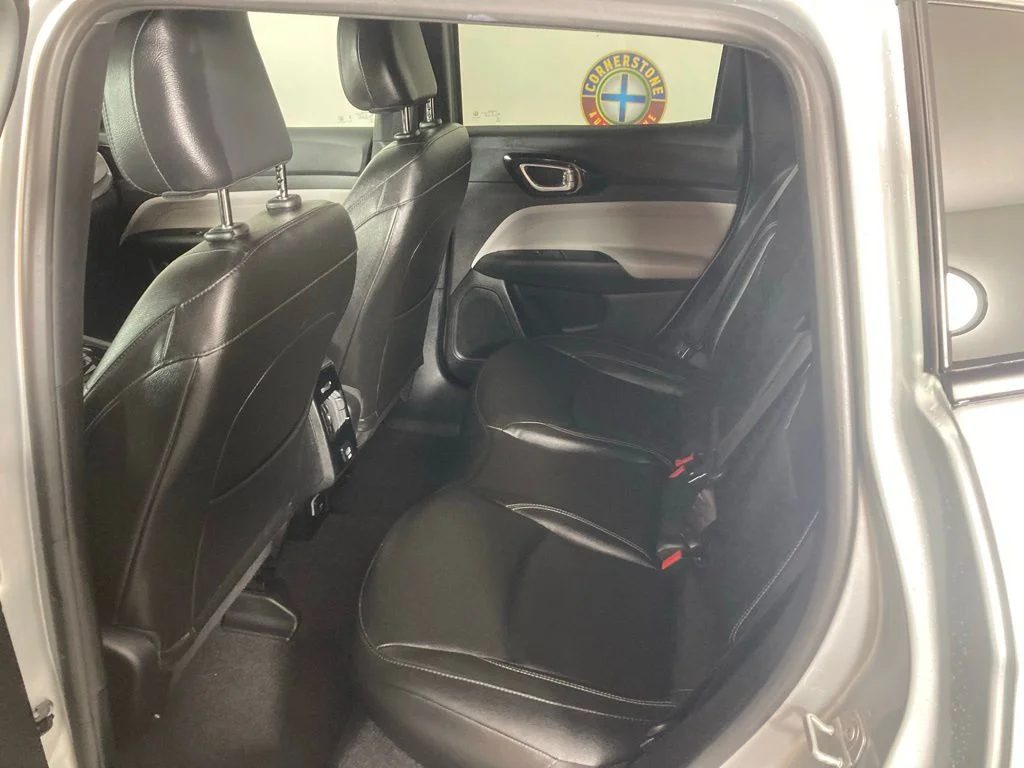 2025 Jeep Compass Limited - Photo 13