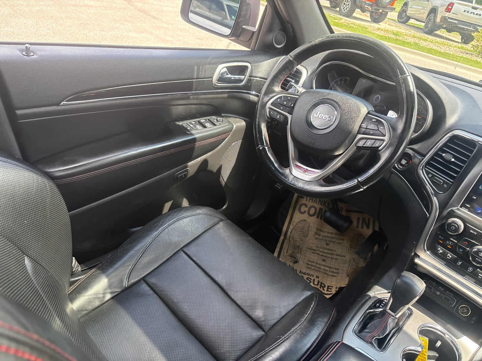 Used 2018 Billet Silver Metallic Clearcoat Jeep Trailhawk image 16