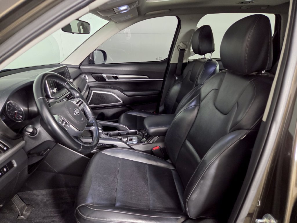 Certified Used 2021 Dark Moss Kia S image 8