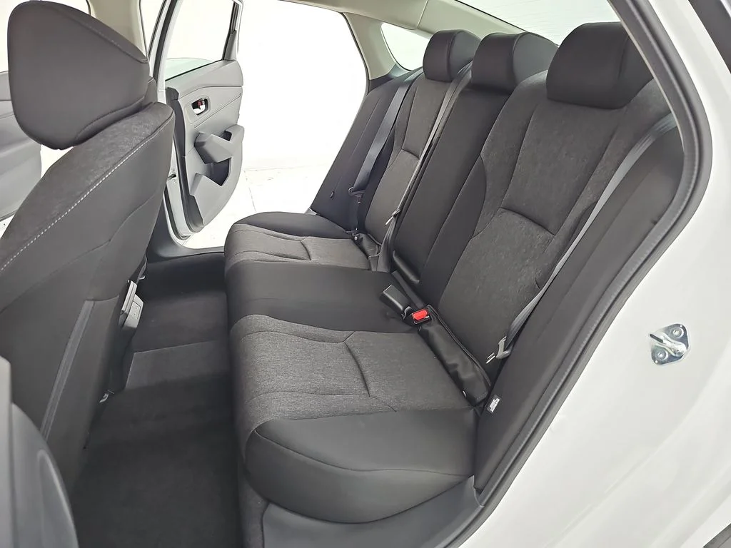 New 2026 Platinum White Pearl Honda LX image 17