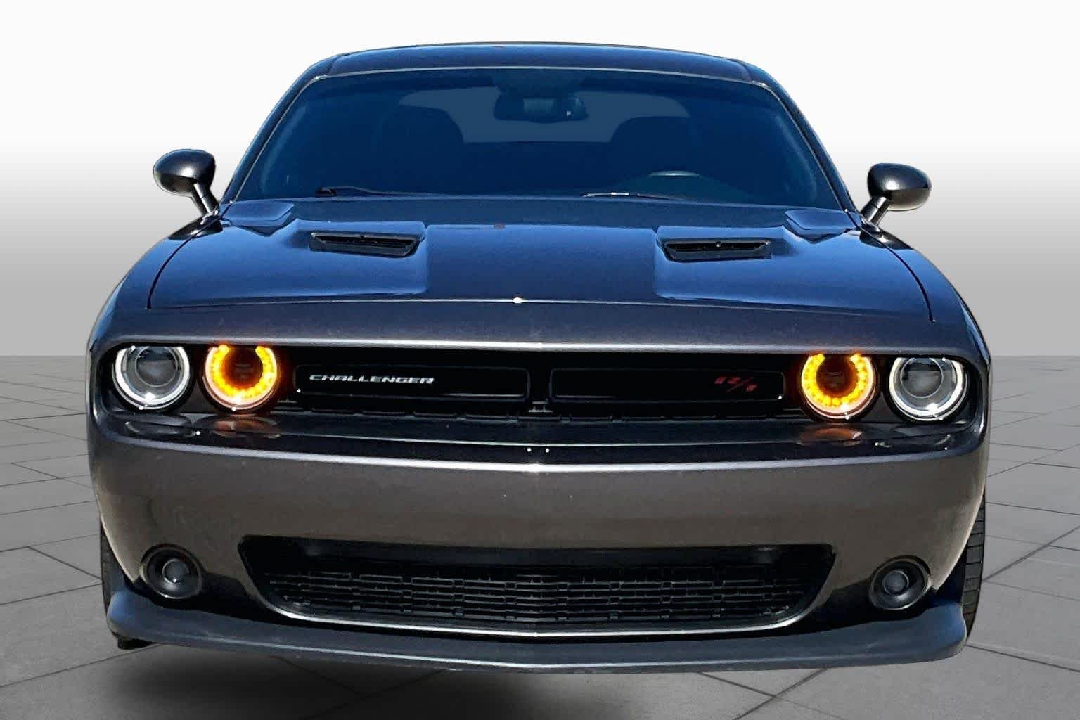 Used 2016 Granite Pearlcoat Dodge R/T Scat Pack image 4