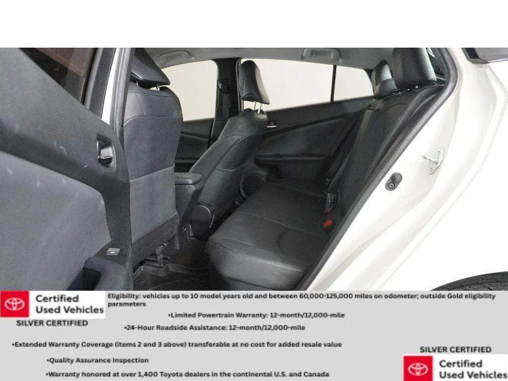 Used 2017 Blizzard Pearl Toyota Three Touring image 12