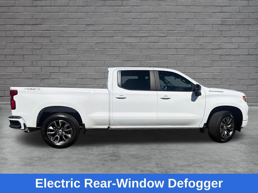 Used 2025 White Chevrolet RST image 9