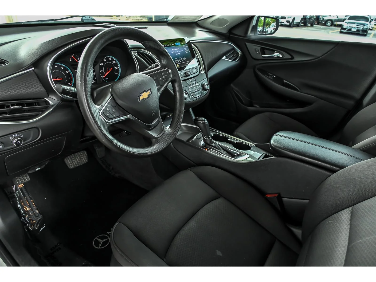 Used 2020 White Chevrolet LT image 10