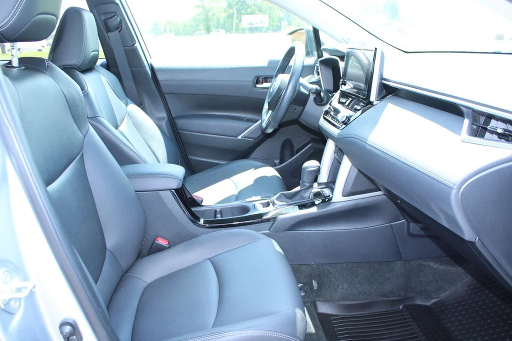 Used 2023 Silver Toyota XLE image 32