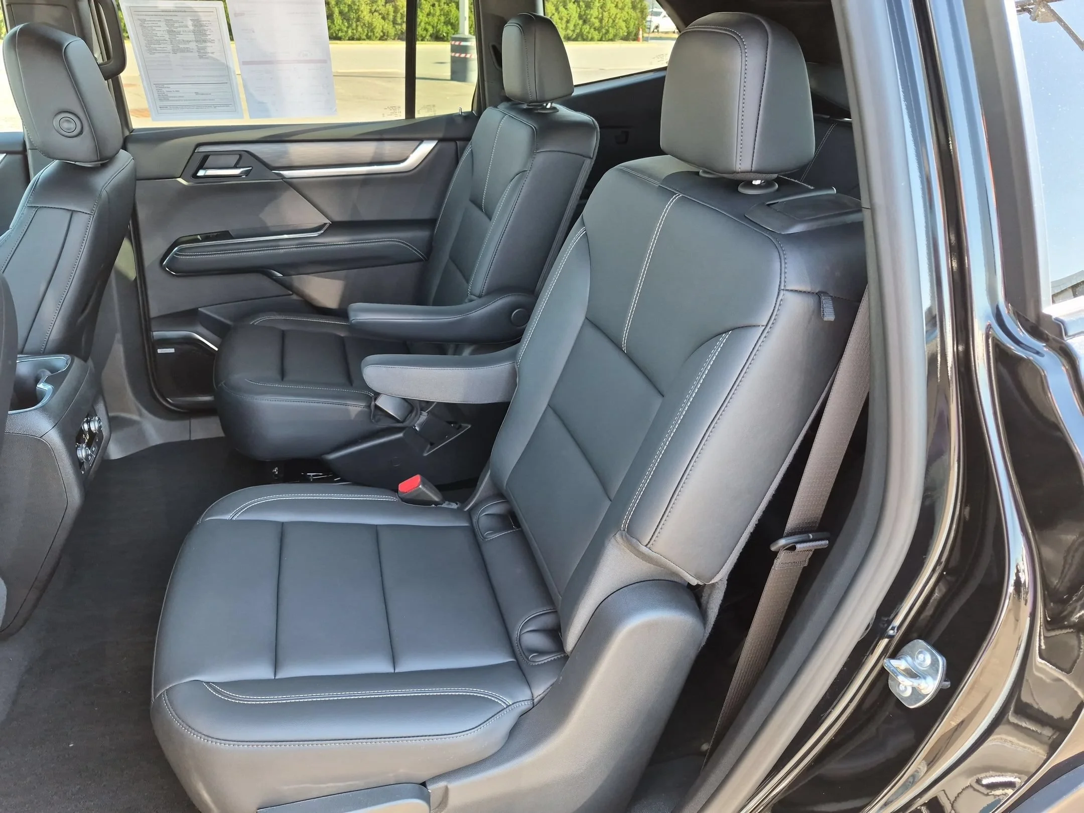 Used 2026 Ebony Twilight Metallic GMC FWD Elevation image 26