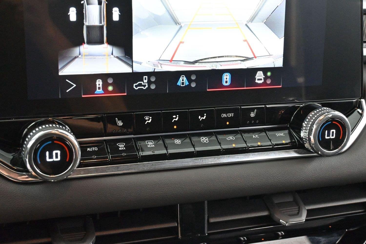 Used 2025 Onyx Black GMC Elevation image 23