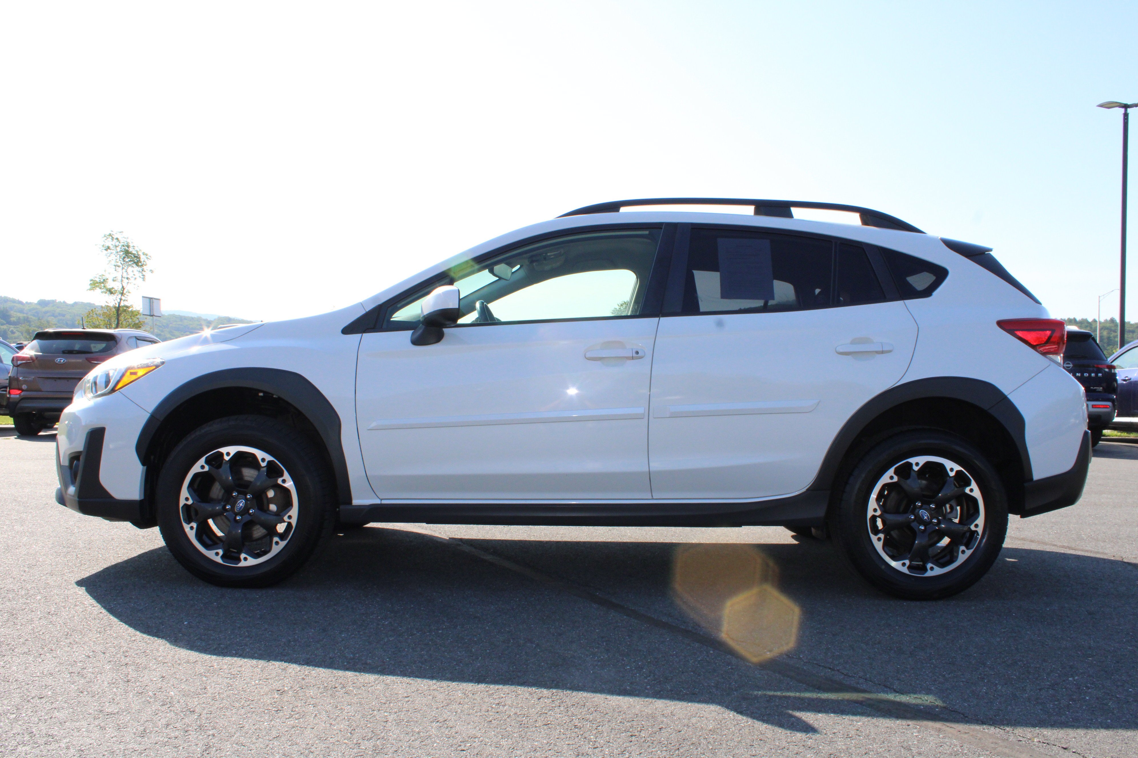 Used 2023 Crystal White Pearl Subaru Premium image 12