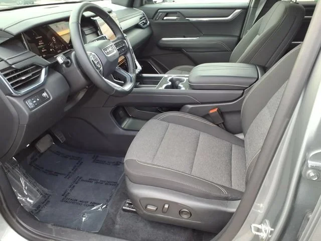 Used 2025 Sterling Metallic GMC Elevation image 15