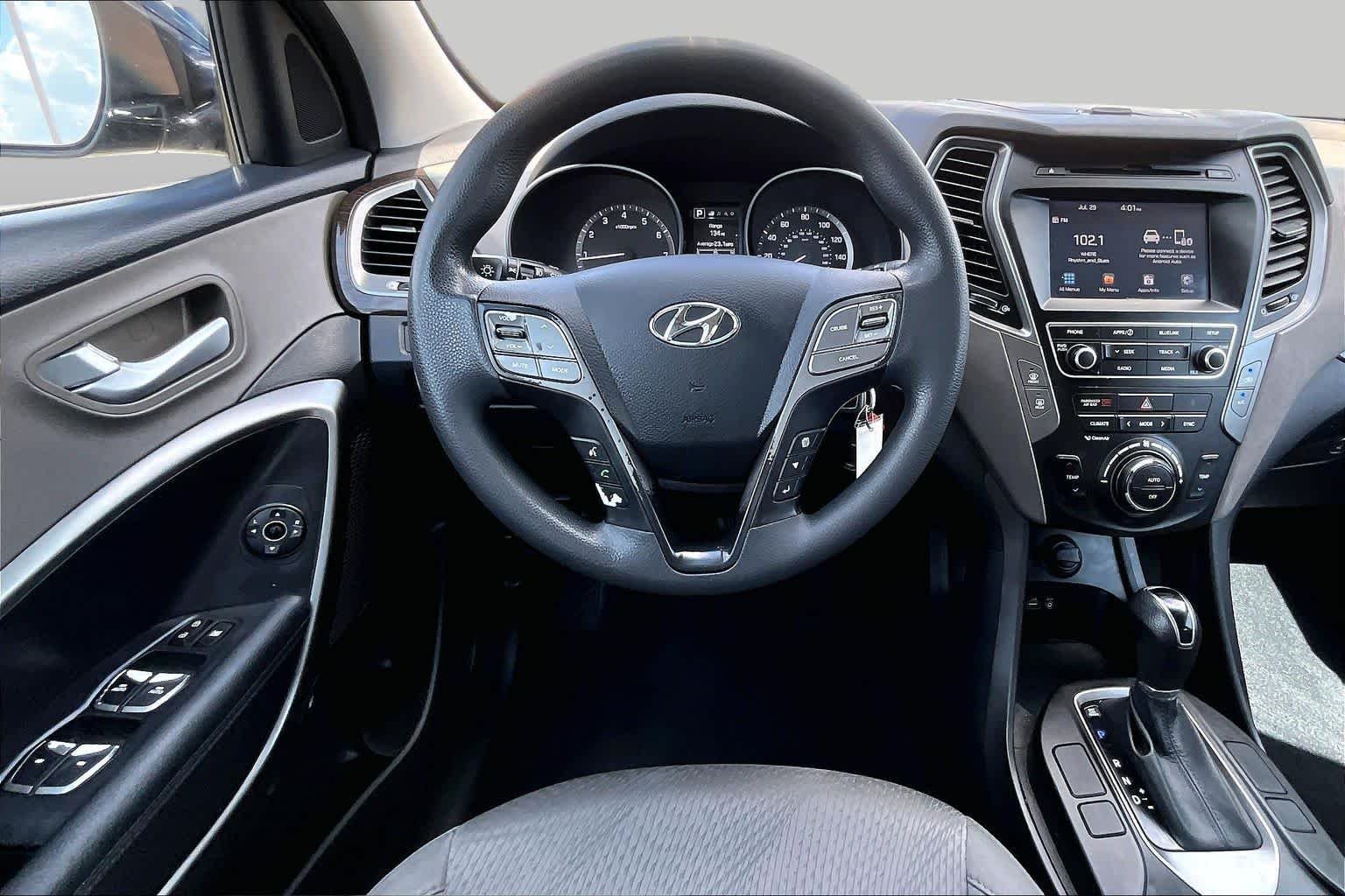 Pre-Owned 2017 Hyundai Santa Fe Sport 2.4L