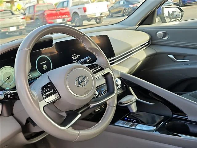 Used 2023  Hyundai SEL (IVT) image 13