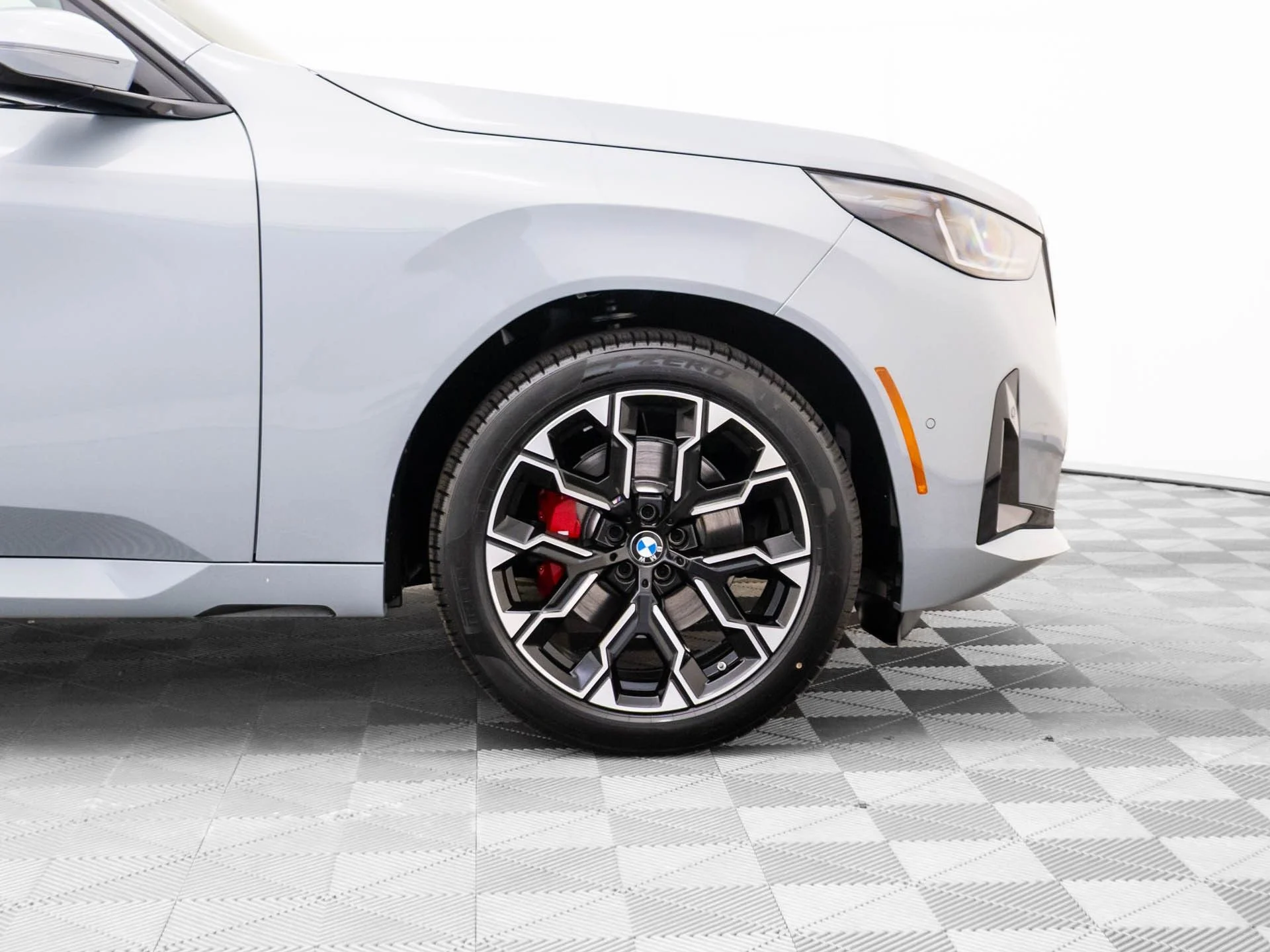 New 2026 Gray BMW 30 xDrive image 33