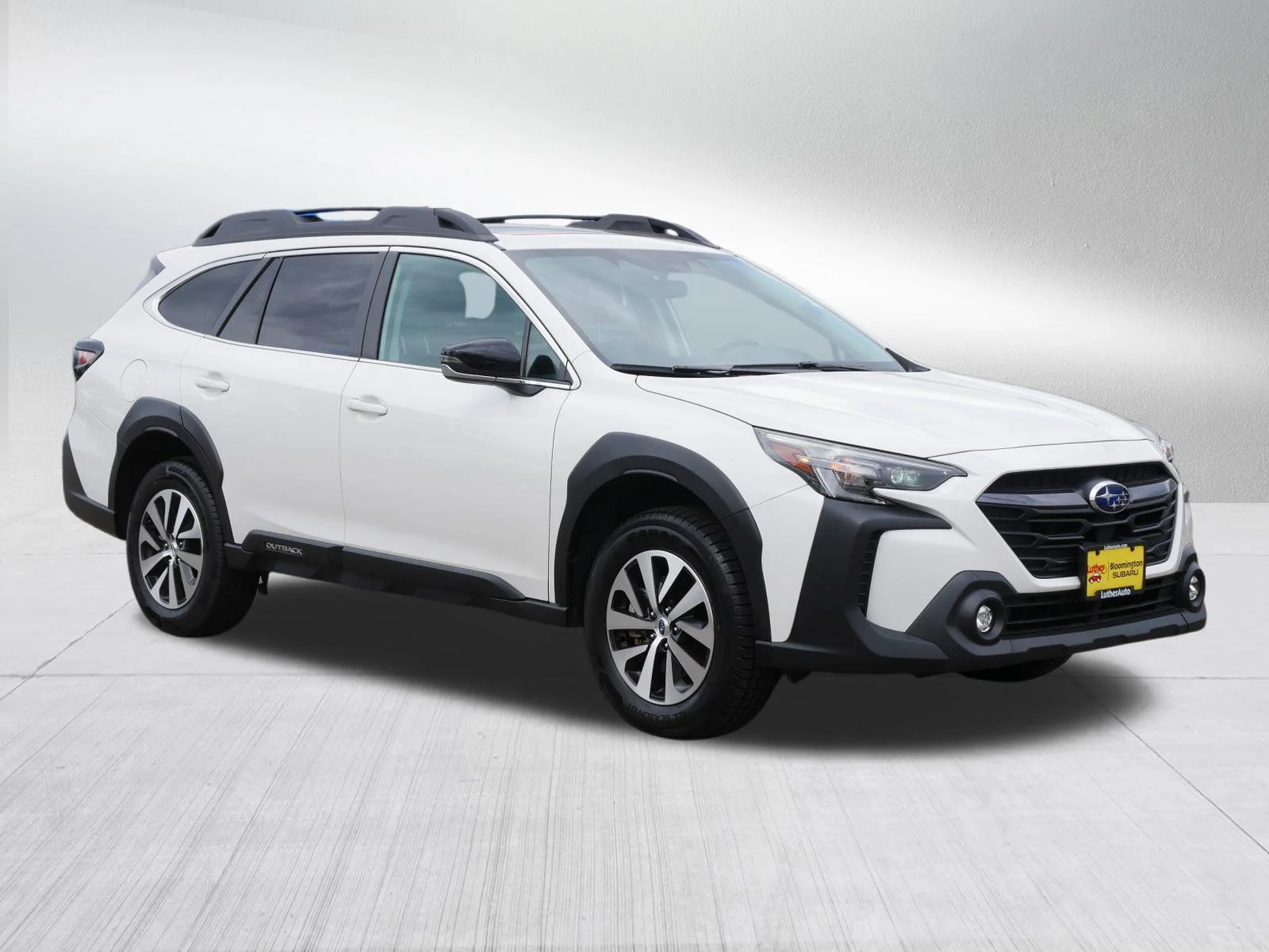2025 Subaru Outback Premium's photo