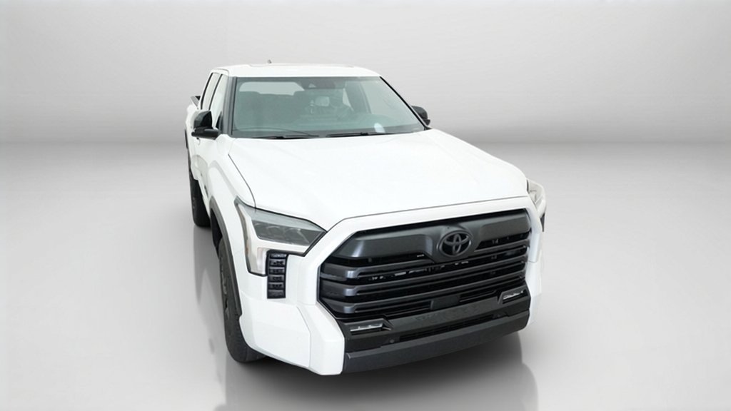 New 2026 Wind Chill Pearl Toyota Limited image 4