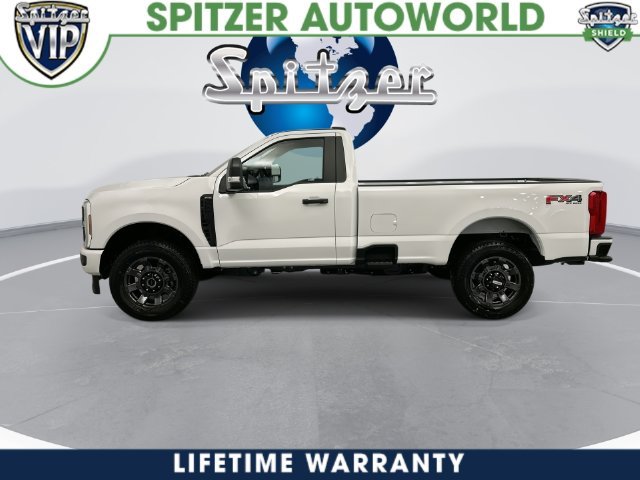 New 2027 Oxford White Ford F-350® XL image 7