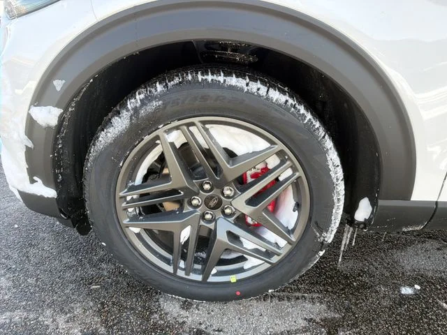 New 2026 Star White Metallic Tri-Coat Ford ST image 19