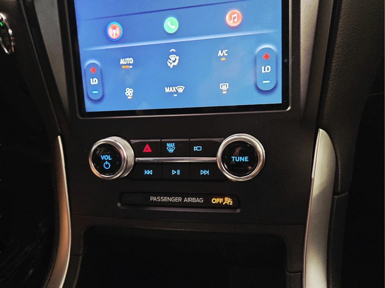 Used 2023 Agate Black Ford SE image 27