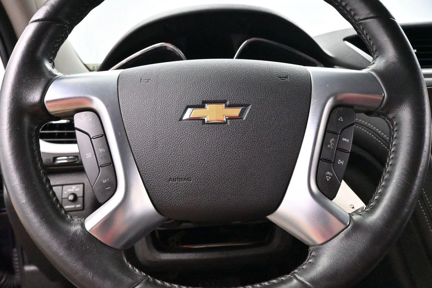 Used 2015 Blue Velvet Metallic Chevrolet LT image 17