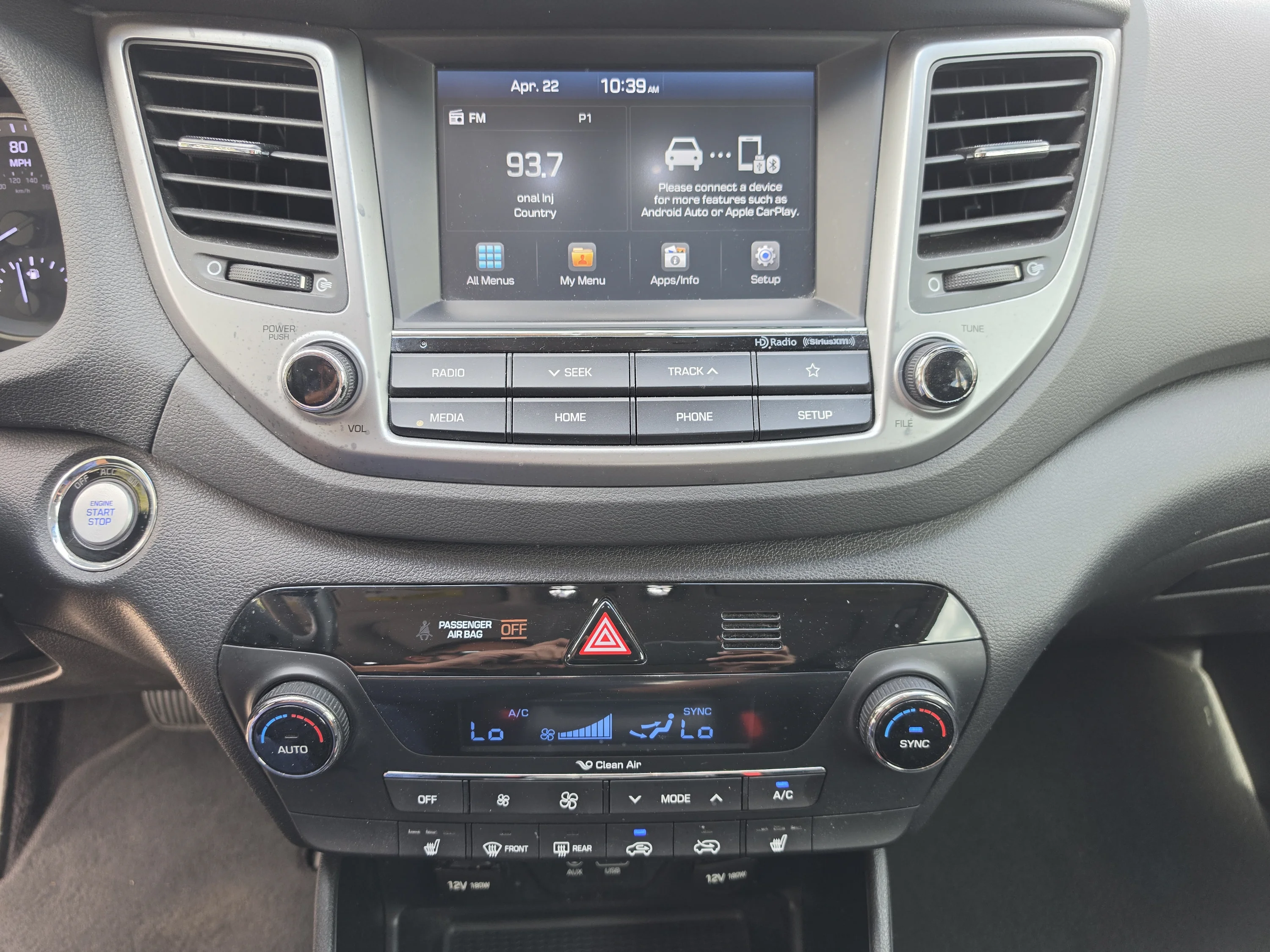 Used 2018 Black Noir Pearl Hyundai Value image 27