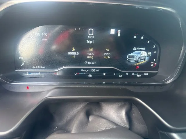 Used 2022 Black GMC AT4 image 17