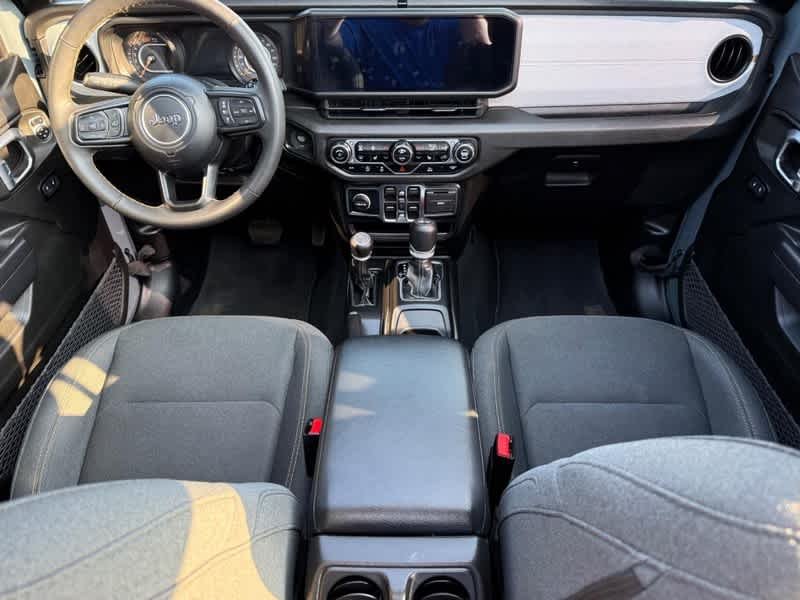 Used 2024 Anvil Clear Coat Jeep Sport S image 12
