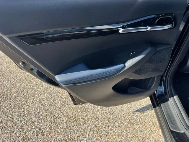 Used 2024 Black Kia S image 25
