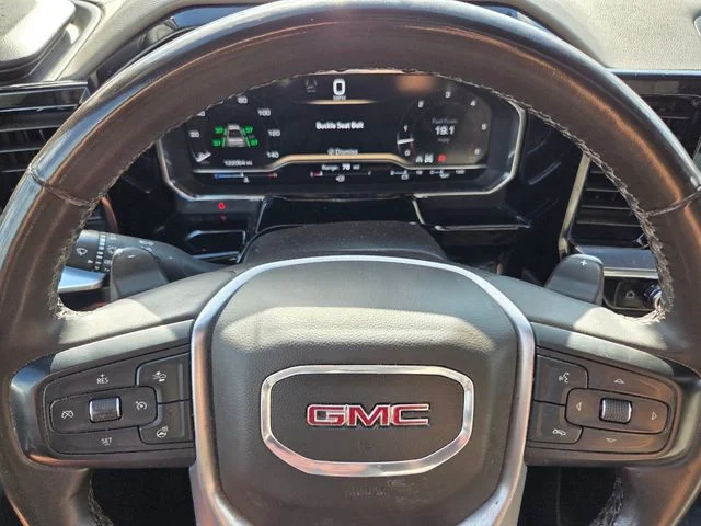 Used 2024 White GMC SLT image 20