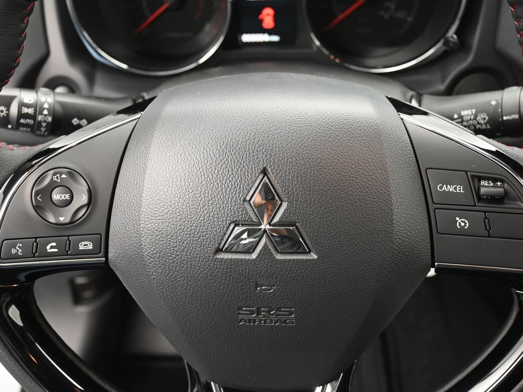 New 2026 White Mitsubishi 2.0 LE image 18